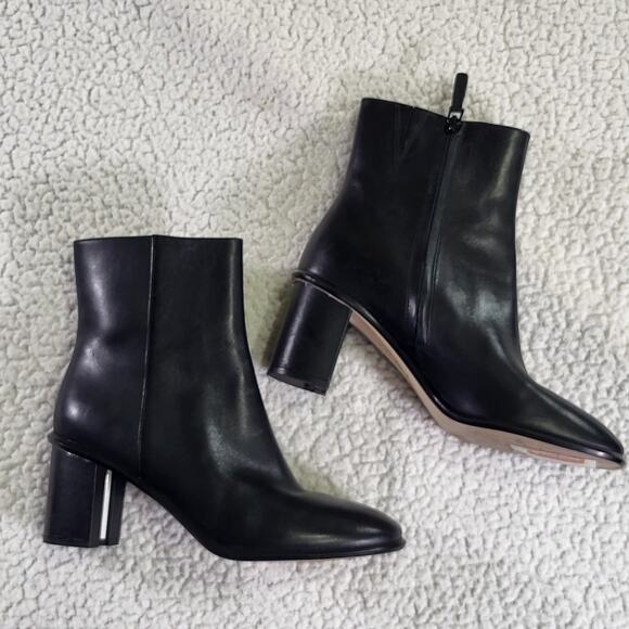 Tory Burch Brooke Stamped Heel Leather Bootie Womens SIZE 9 - Picture 1 of 6